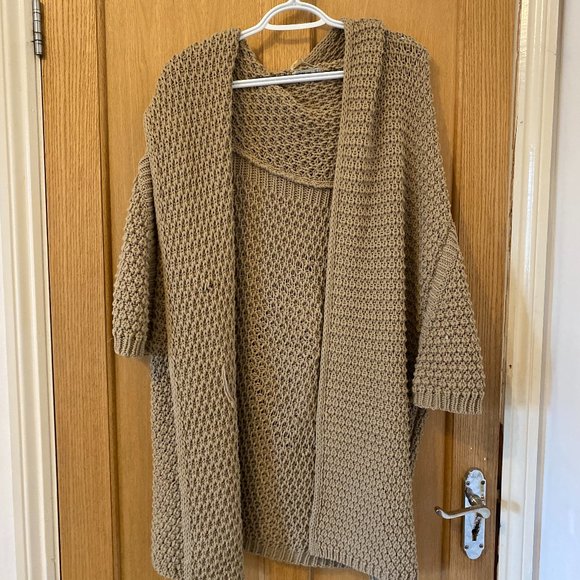 Zara Knit Sweater - Picture 1 of 7